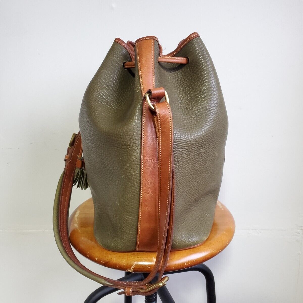 980 Dooney Bourke Drawstringone Shoulder Bag Green Grained Leather Vintage