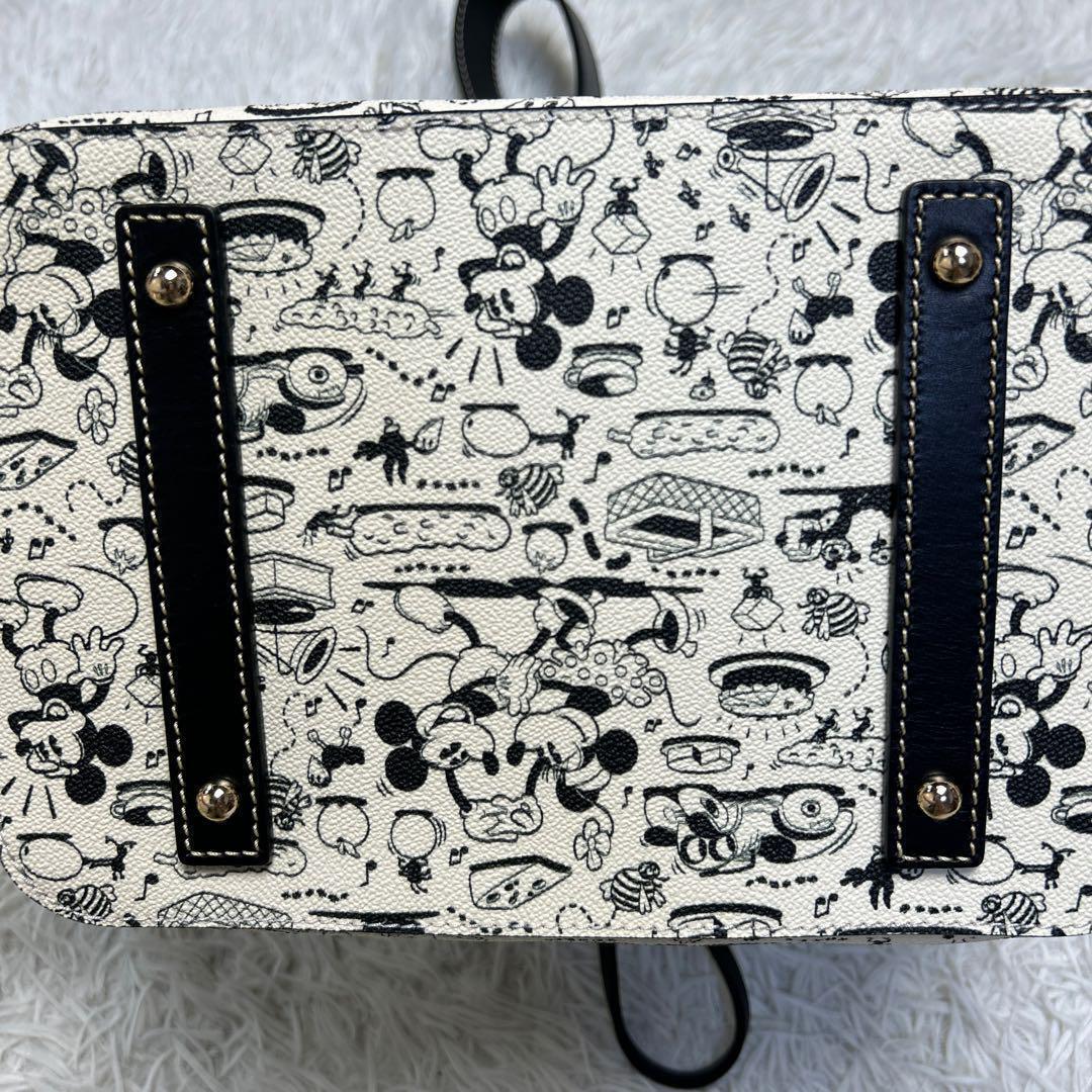 Dooney Bourke Disne Mickey Minnie One Shoulder Bag