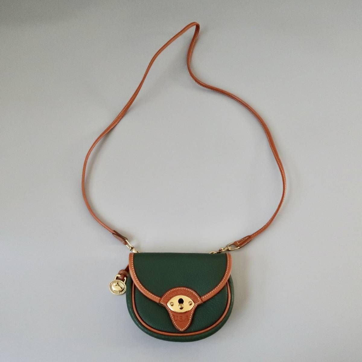 Good Condition Dooney Bourke Emerald Pebble Leather Crossbody Micro Shoulder Bag