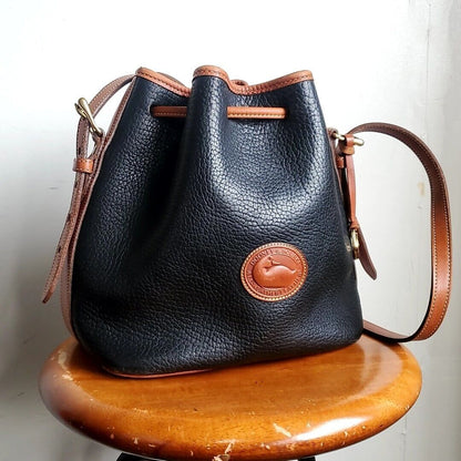 979 Dooney Bourke Drawstringone Shoulder Bag Grain Leather Vintage