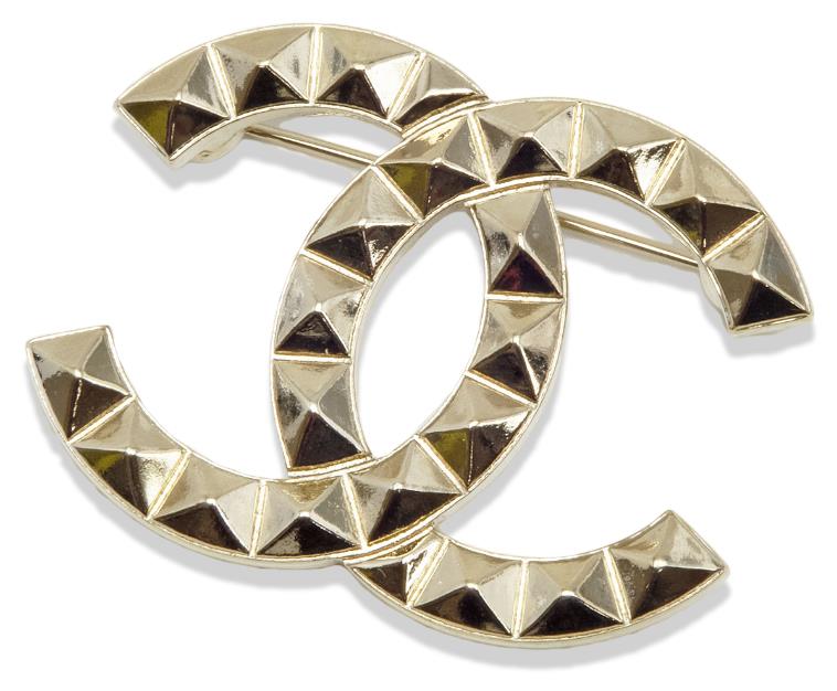 Chanel Coco Mark Studs Brooch 2017 Cruise A17C Champagne Gold Hardware Plated