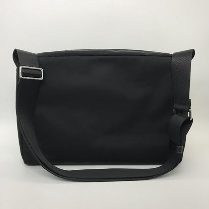 Michael Kors Kent Large Nylon Messenger Bag Black Good Condition