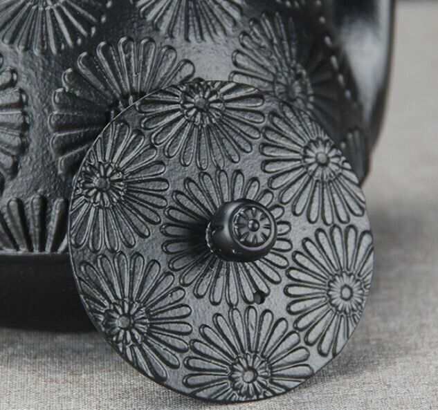 Iron Tea Pot Traditional Design Nambu Ironware IH Compatible Black Flower