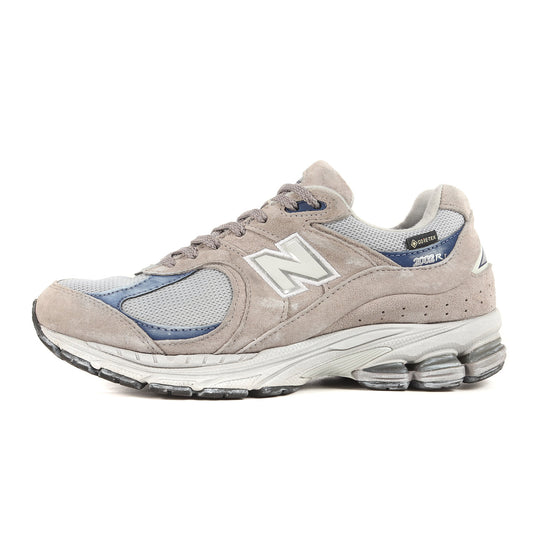 New Balance Men Size 8 22SS M2002 RXB Gore Tex Light Gray Low Cut Sneakers